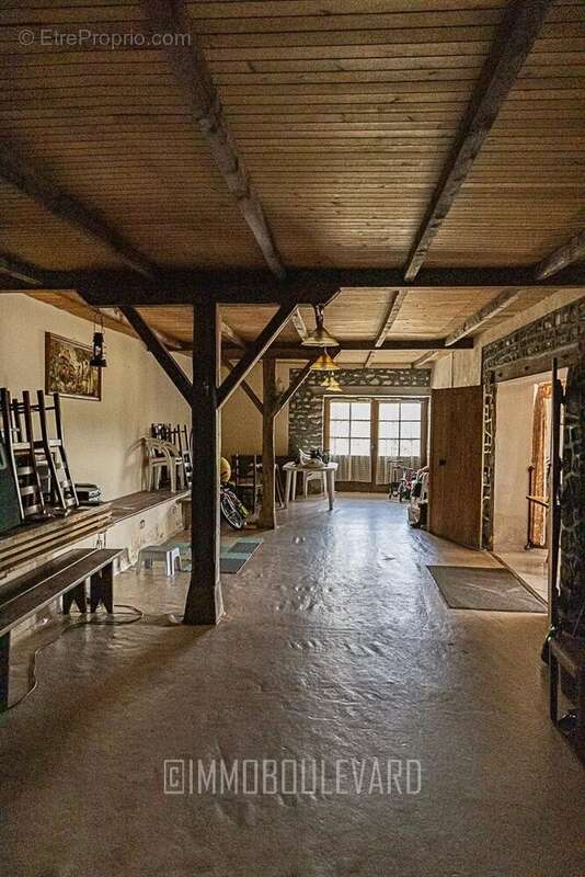 Maison à AUZANCES