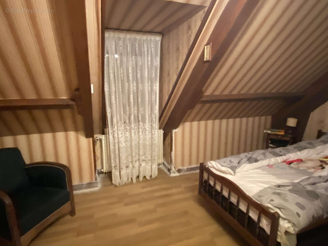 Maison à THURY