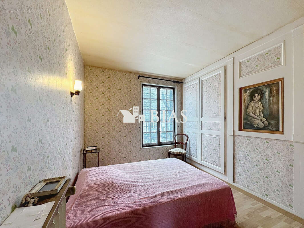 Maison à LA FERRIERE-SUR-RISLE