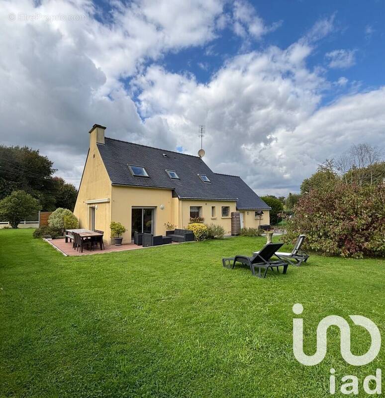 Photo 1 - Maison à LOCQUELTAS