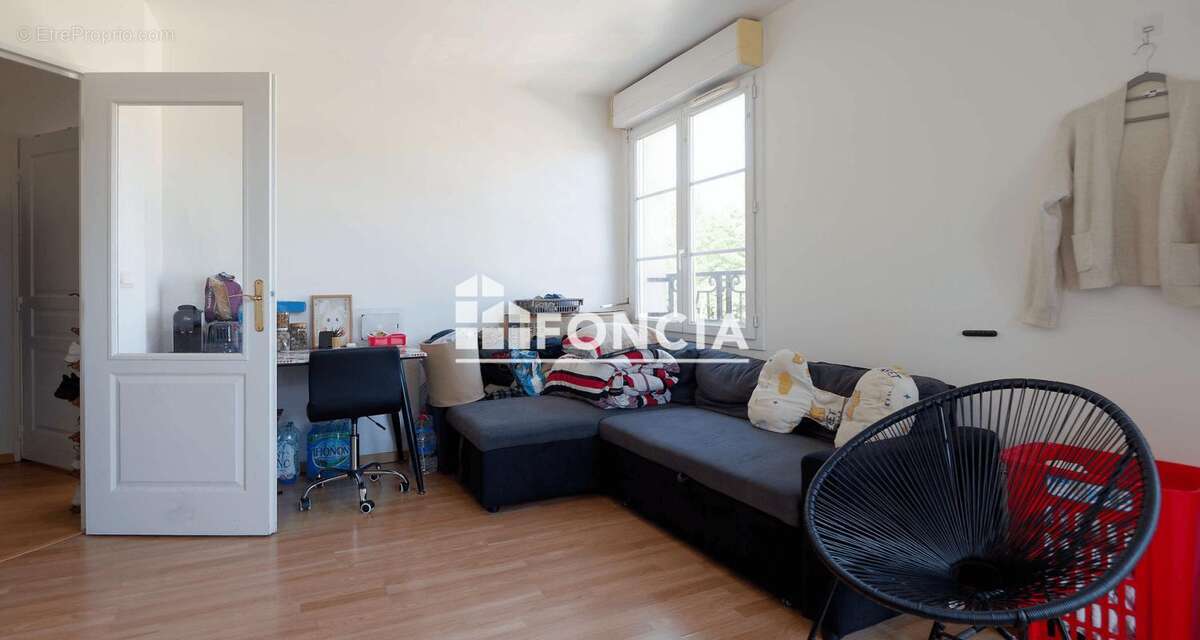 CORBEIL-ESSONNES Appartement 2 pièces avec parking - photo 6