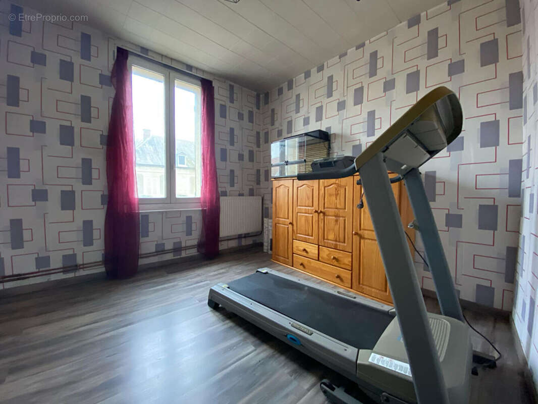 Maison à NEUILLY-SAINT-FRONT