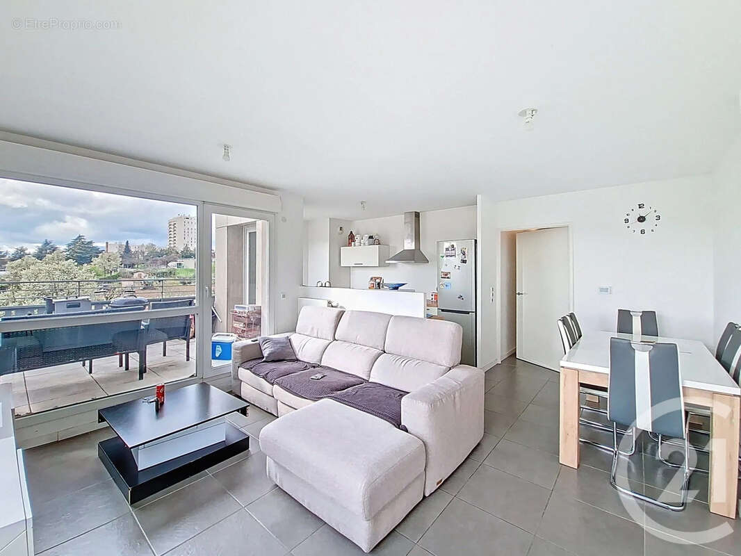 Appartement à VENISSIEUX
