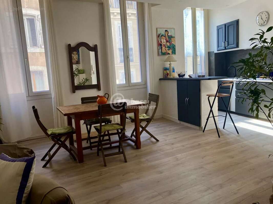 Appartement à MARSEILLE-6E