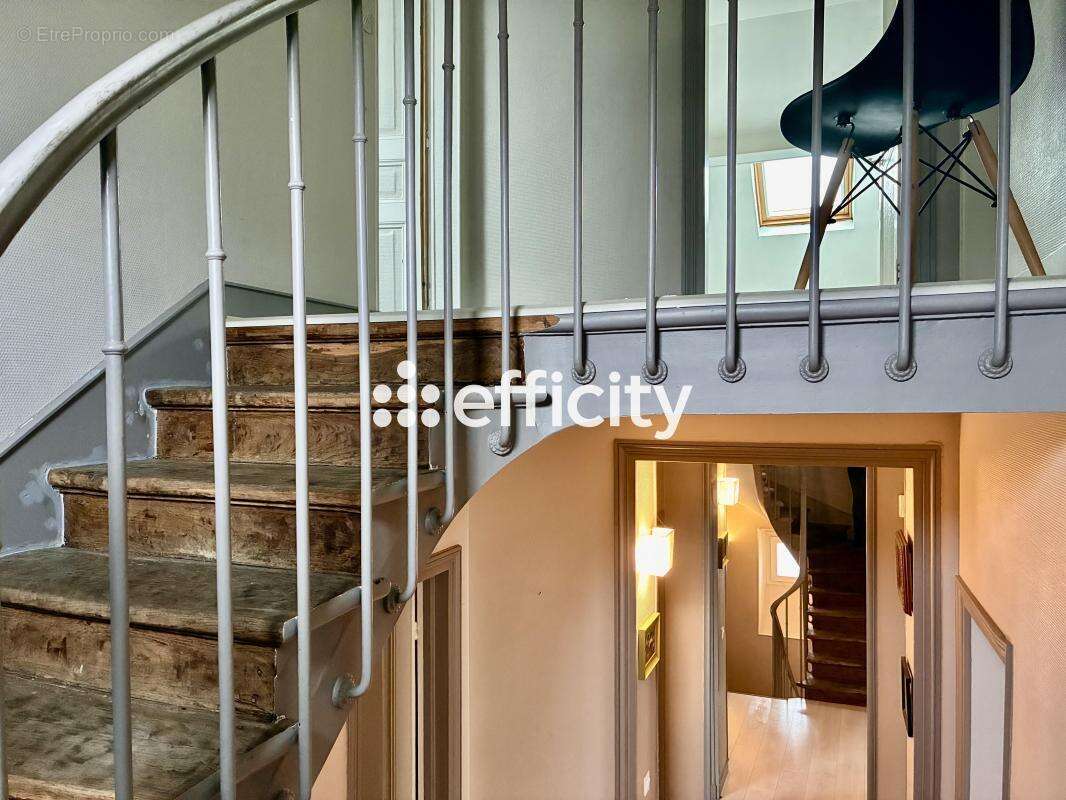 Maison à MARLY-LA-VILLE