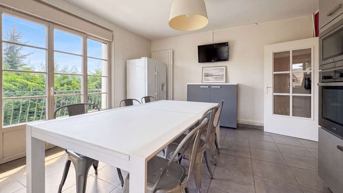 Maison de 7 Chambres - 185m2 - avec Fort Potentiel Locatif - photo 4