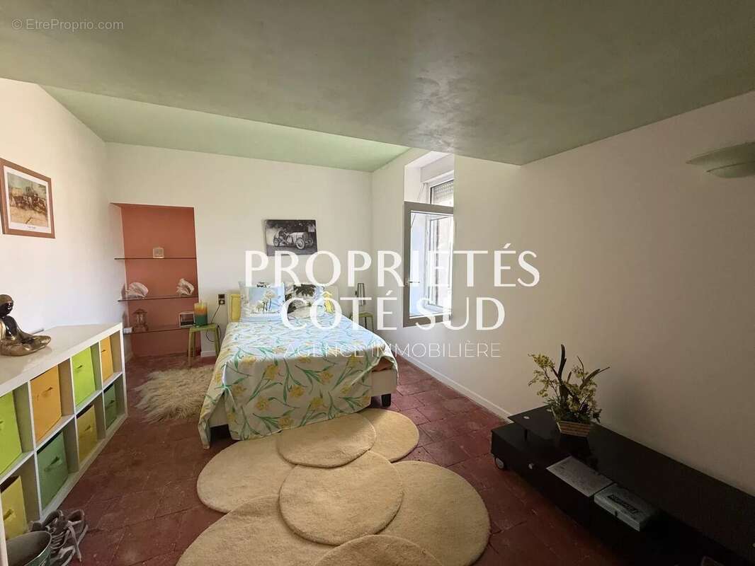 Maison de village avec cour et piscine – Montfaucon - photo 9