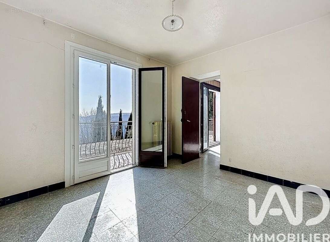 Maison 125 m² à Luceram  - photo 7