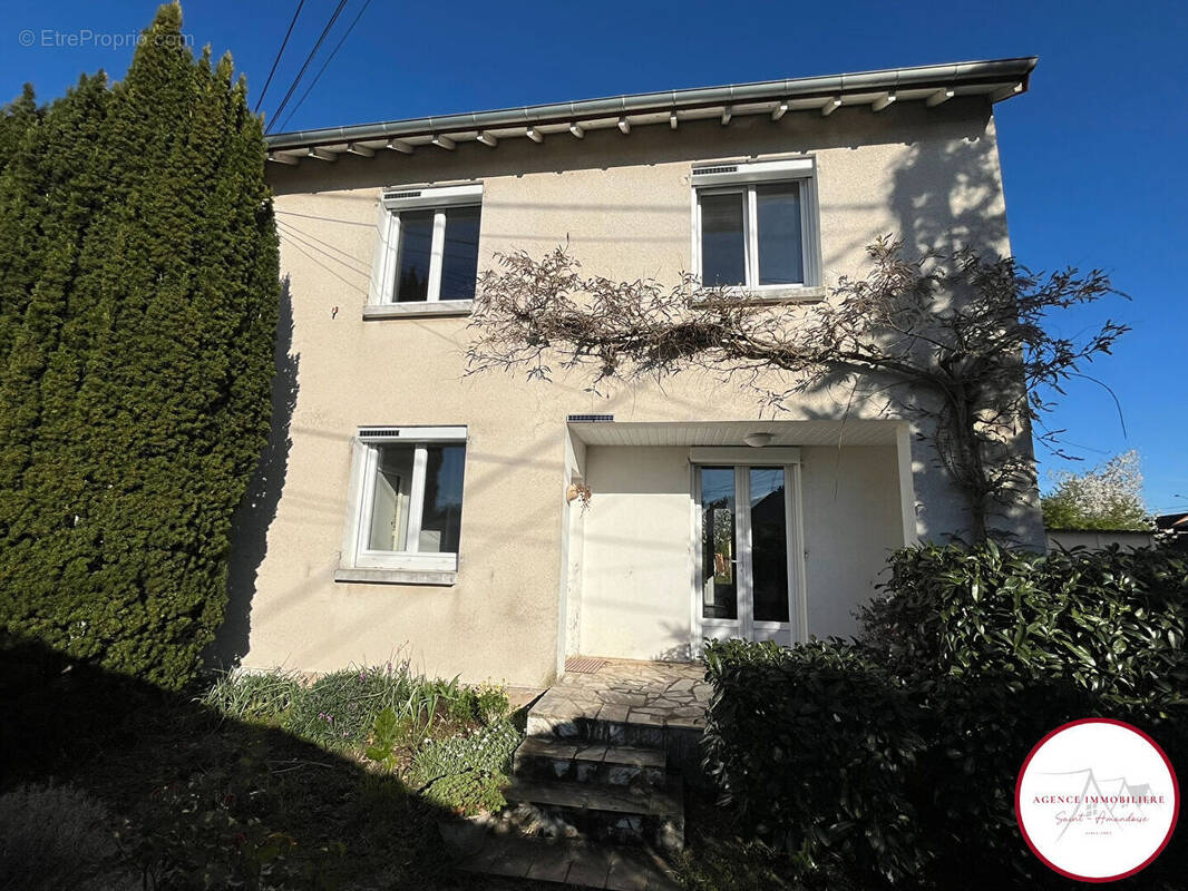 Maison à SAINT-AMAND-MONTROND