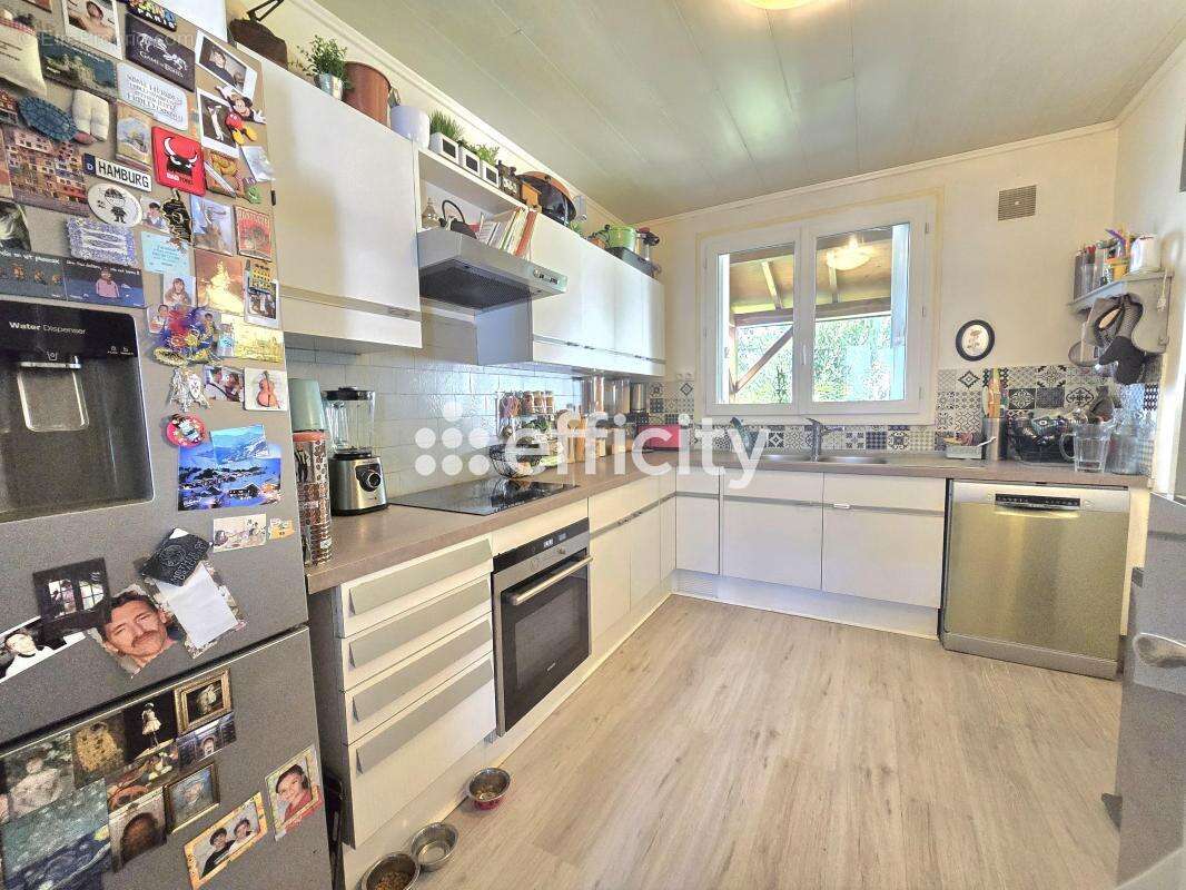 Maison à LA QUEUE-EN-BRIE