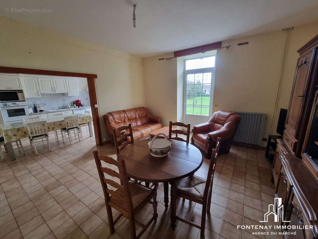 Maison à FONTENAY-LE-COMTE