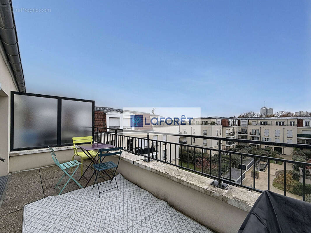 Appartement à LE PLESSIS-TREVISE