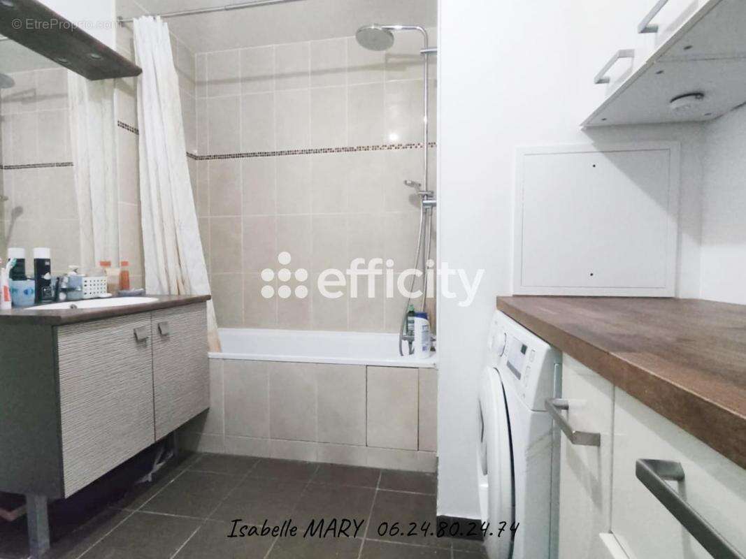 Appartement à FRESNES