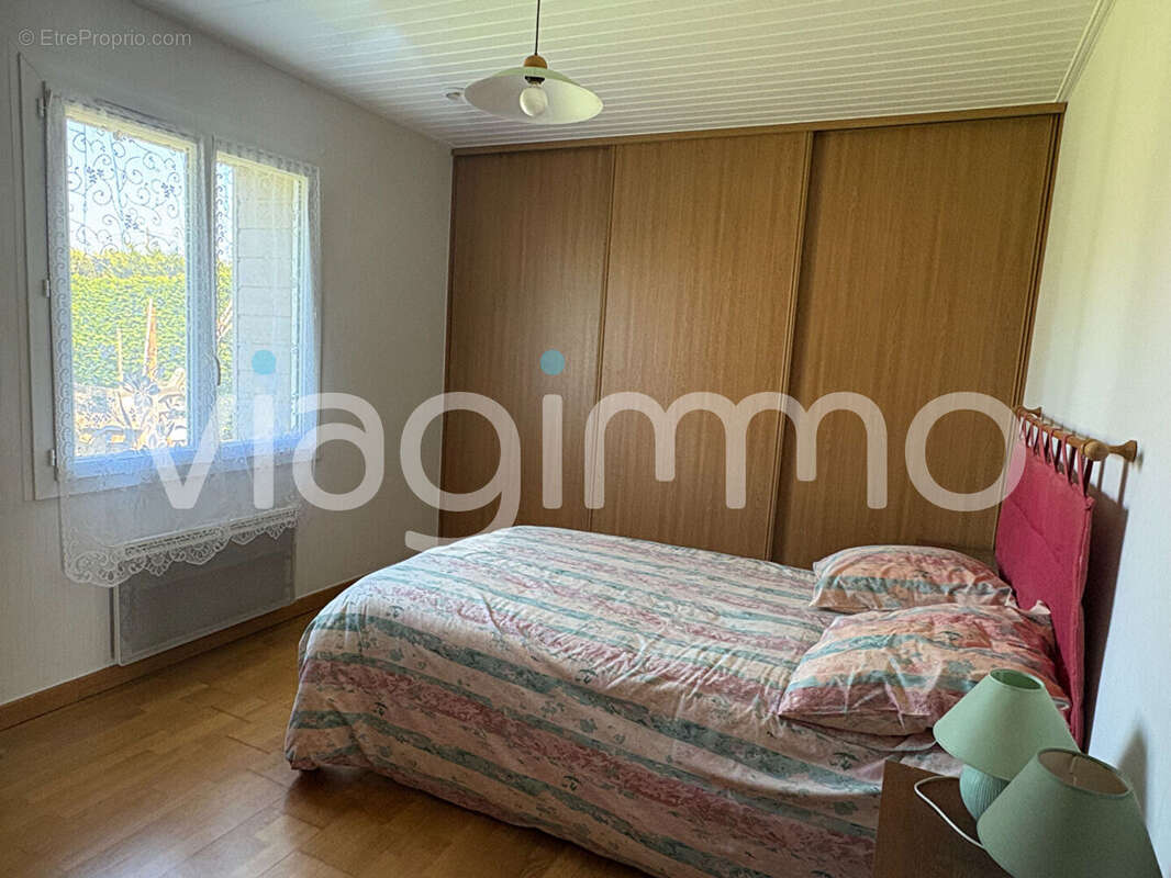 Maison à LA GENETOUZE