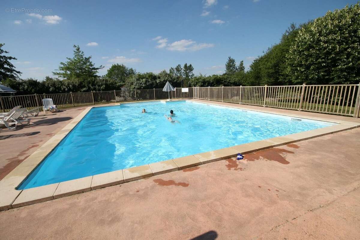 Appartement à MONCOUTANT