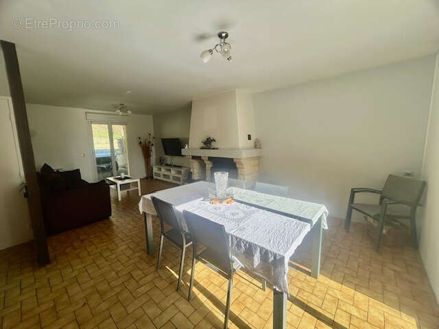 Maison à LA VILLE-DU-BOIS