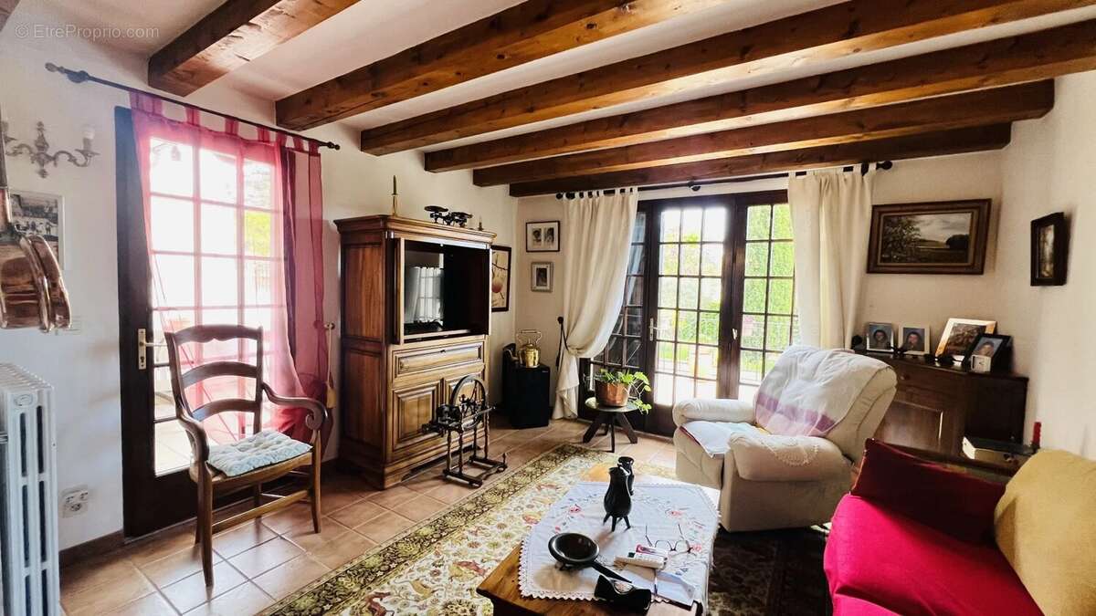 Maison à VENELLES