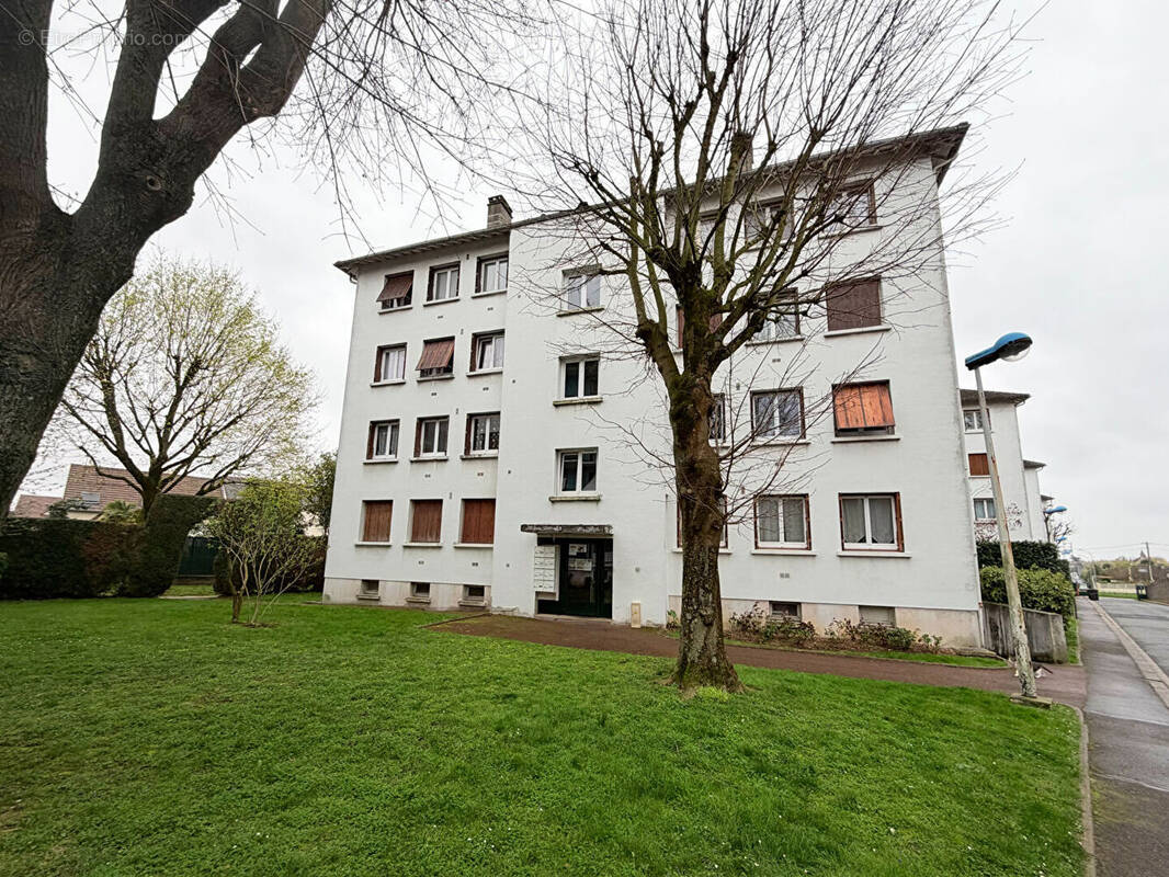Appartement à SAVIGNY-SUR-ORGE