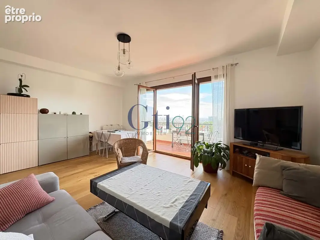 Vue exceptionnelle sur tout paris - magnifique 3 pieces de 80m2 avec 11m2 de terrasse + balcon - photo 6