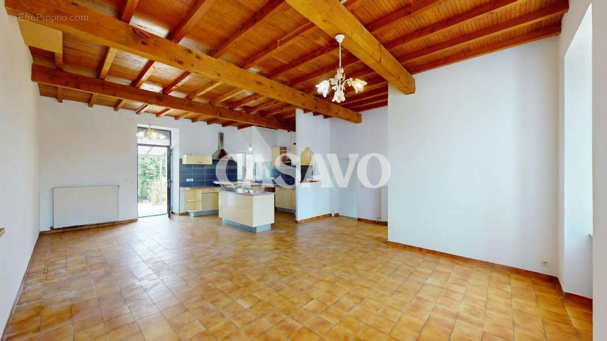 Vente Maison 6 pièces de 237m² - 31560 Nailloux - photo 2