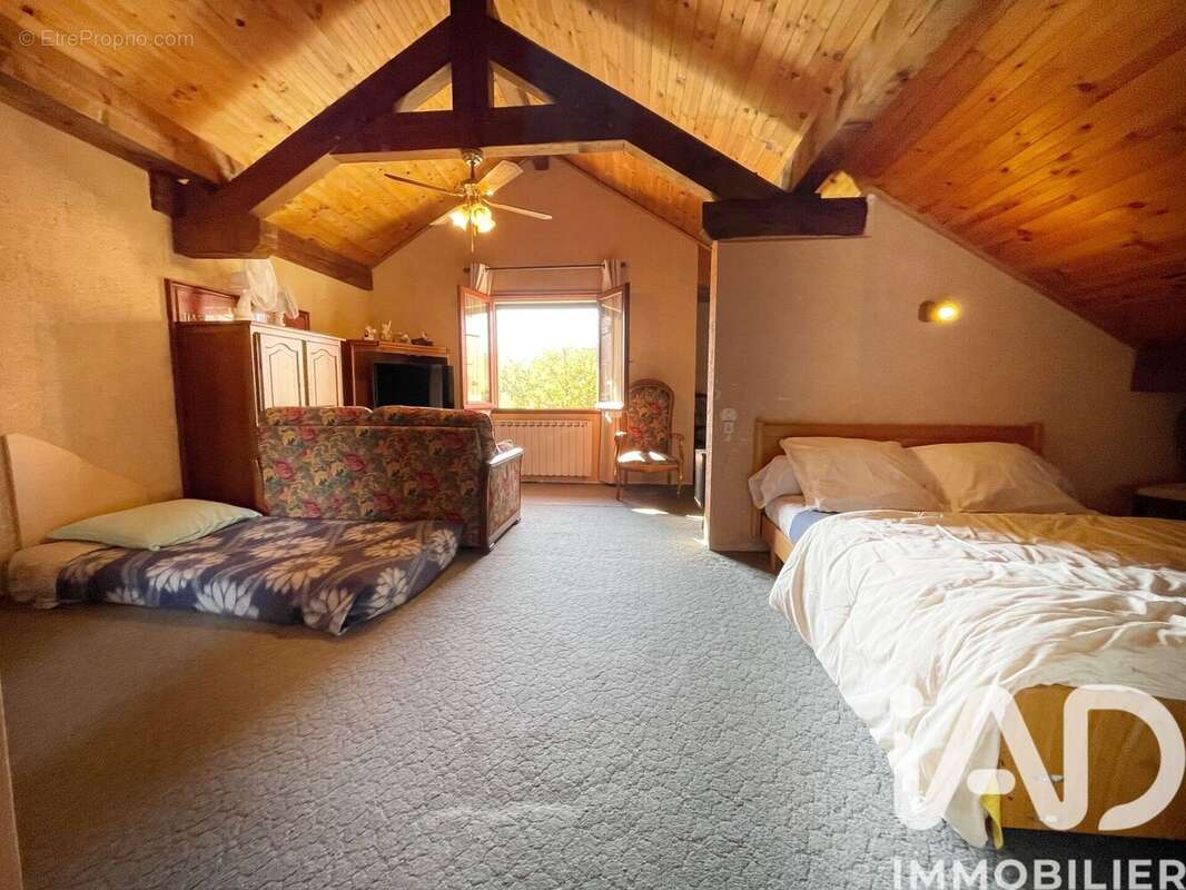 Maison 110 m² à Novalaise  - photo 8