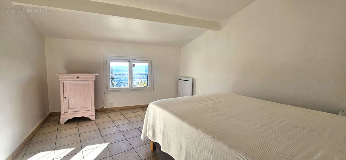 Appartement à LE CASTELLET