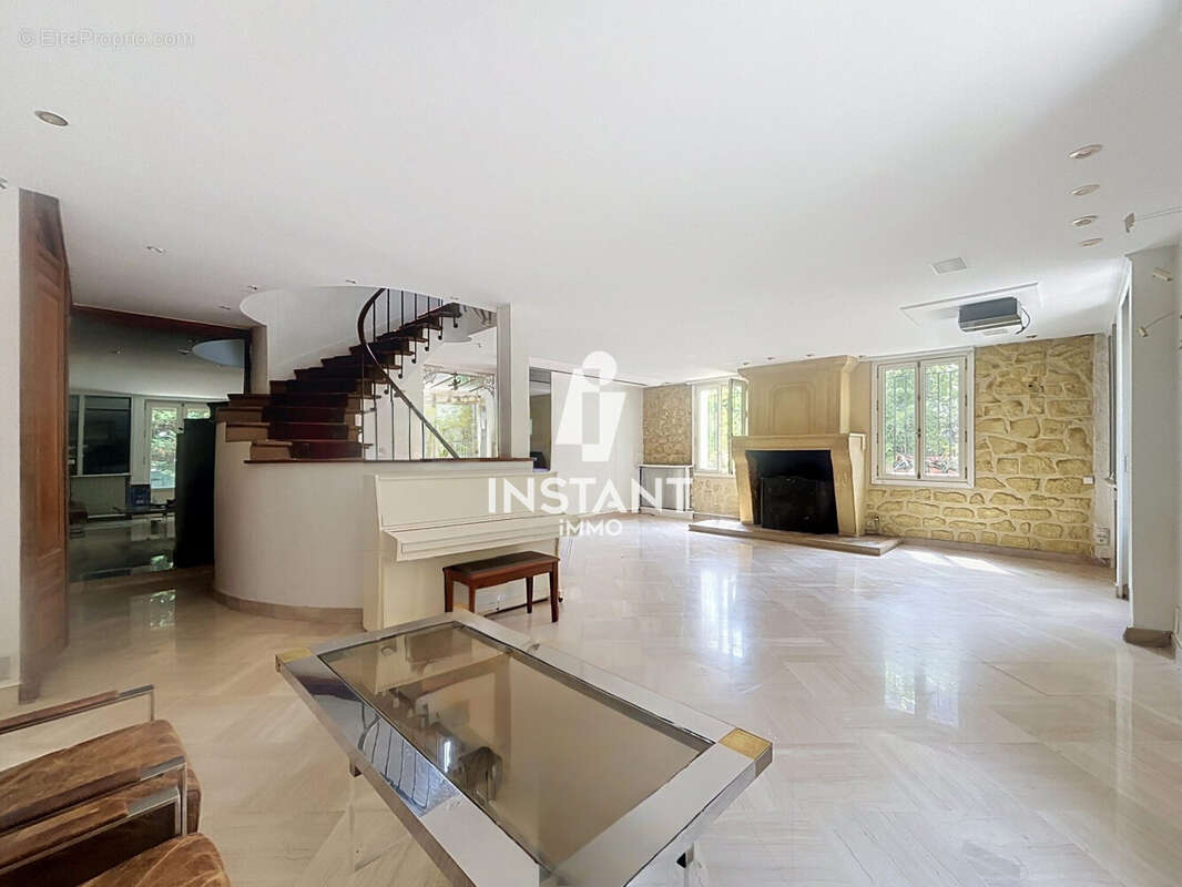 Maison 250 m² à Nogent-Sur-Marne  - photo 4