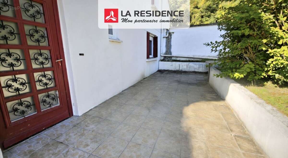 Appartement à IVRY-LA-BATAILLE