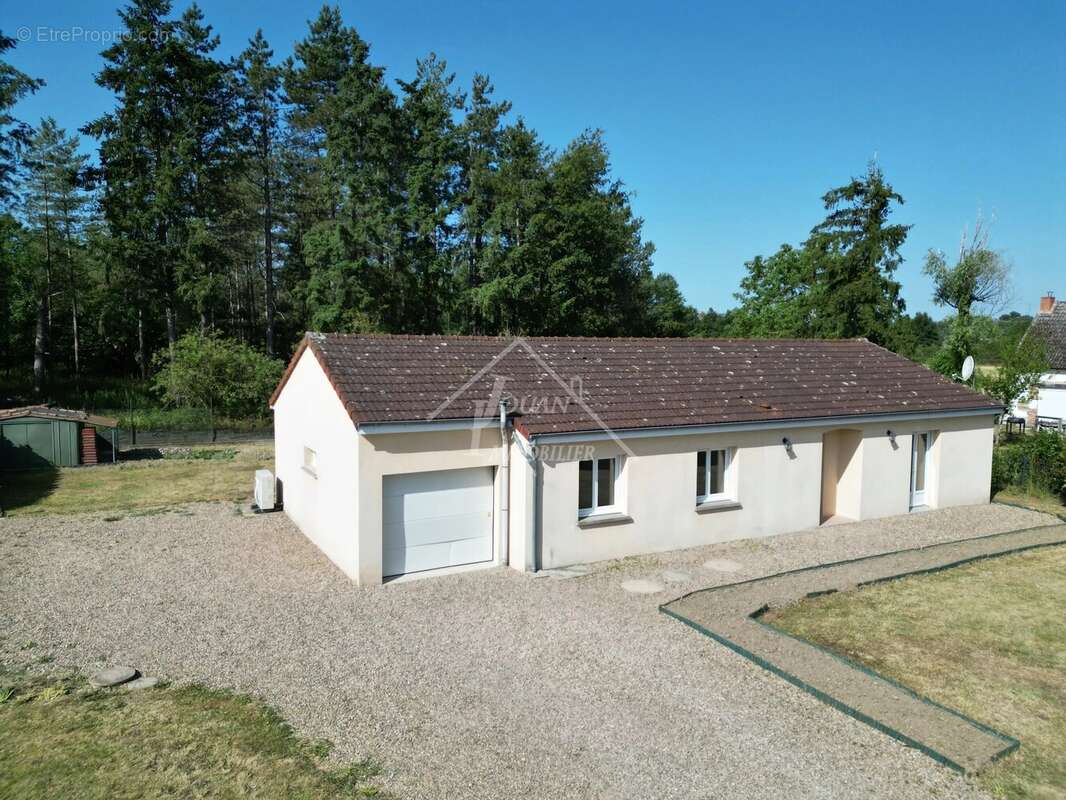 Maison à SAINT-POURCAIN-SUR-SIOULE