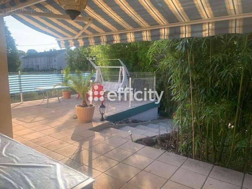 Maison à VILLERSEXEL