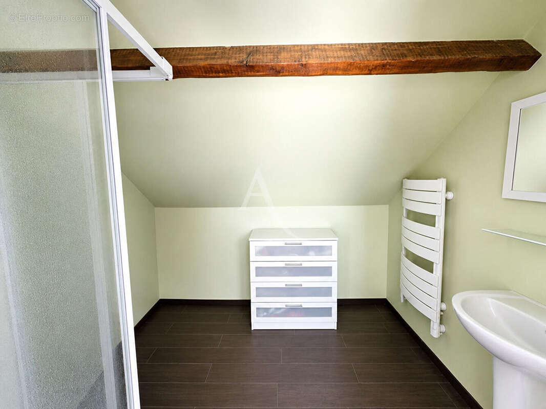 Appartement  5 pièce(s) 92 m2 sur les présidents. - photo 9