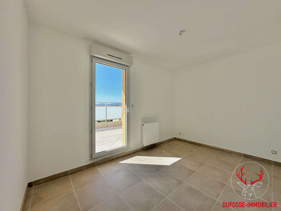 Appartement Six Fours Les Plages 4 pièce(s) 86 m2 - photo 7