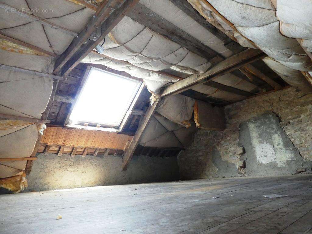 Maison à LOCMALO