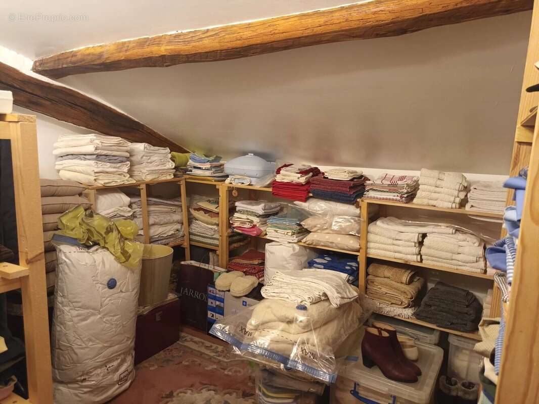 Maison à SAINT-ADJUTORY