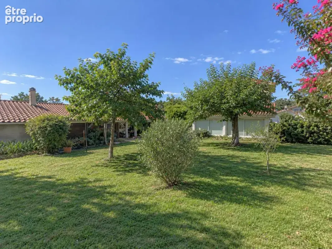 Mont-de-Marsan Saint-Médard – Maison 185 m², 4 chambres, véranda, jardin 820 m² - photo 14