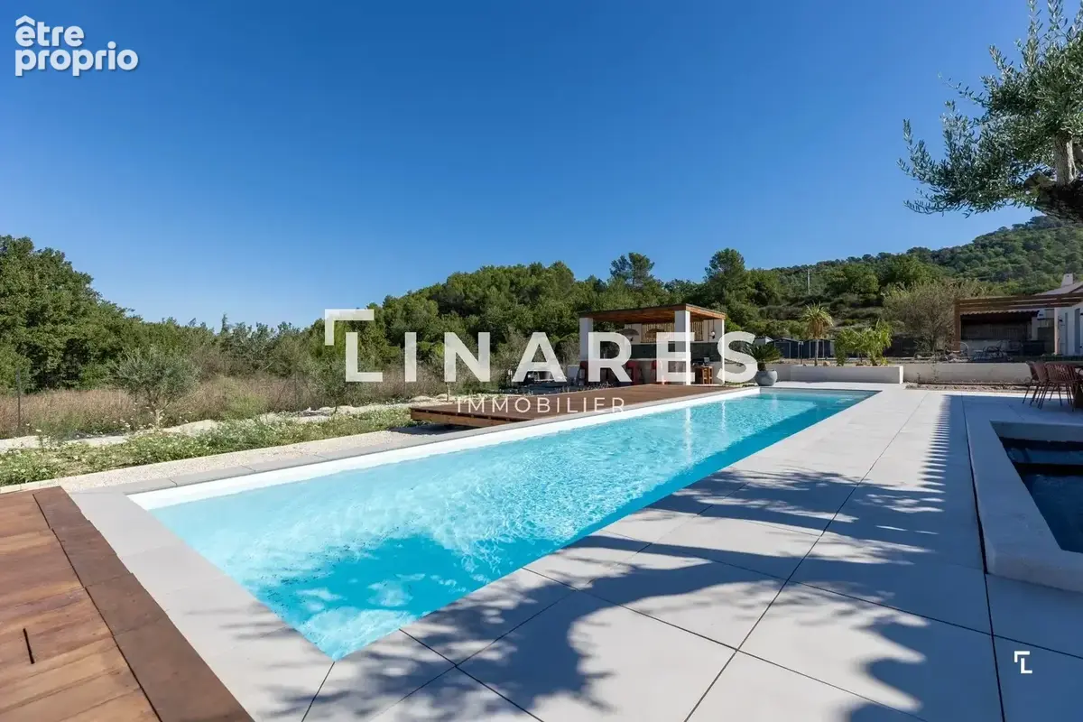 PÉPITE DESIGN - Maison T5 de 151m2 - PLAIN PIED - Terrain 1200m2 + Piscine + Garage  - 13610 LE PUY SAINTE RÉPARADE - photo 3