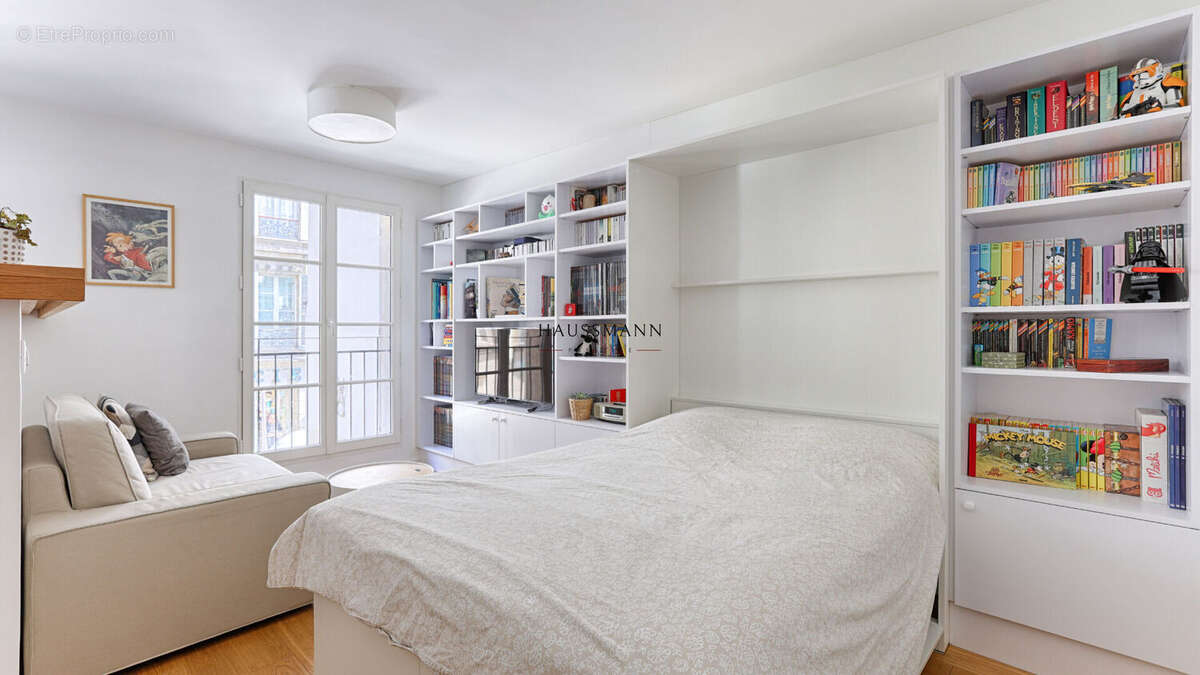 Appartement à PARIS-7E