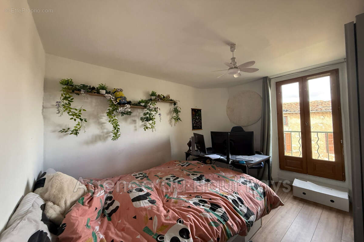 Maison à SAINT-CEZAIRE-SUR-SIAGNE