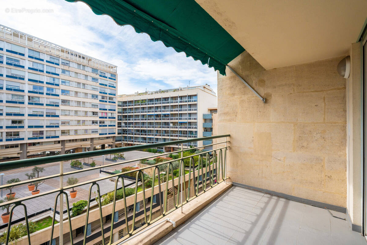 Appartement à MARSEILLE-8E