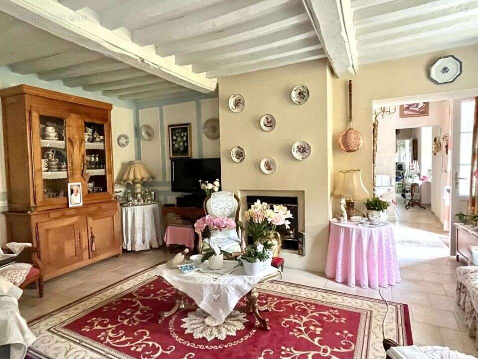 Maison à CHICHEBOVILLE