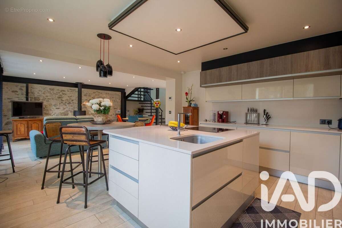 Photo 3 - Maison à LE CHATELET-EN-BRIE