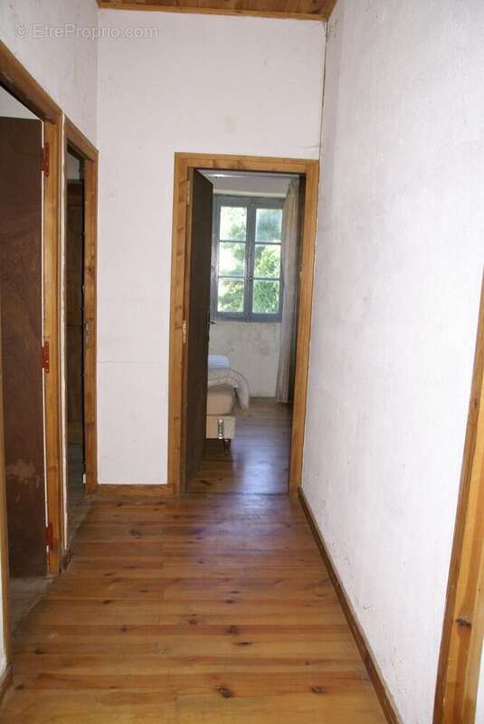 Maison 160 m² à Rochepaule  - photo 9