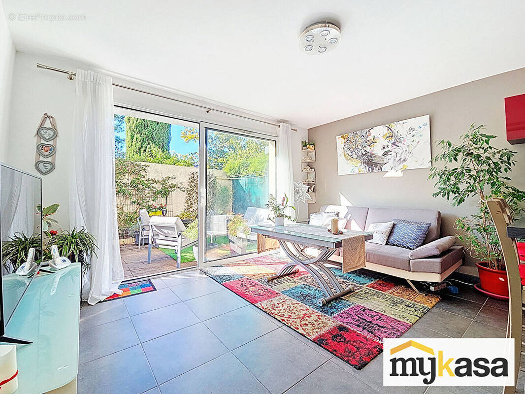 Maison à CHATEAUNEUF-LES-MARTIGUES