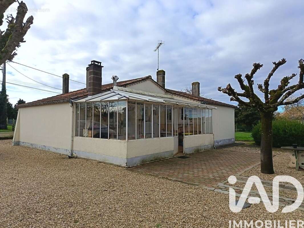 Photo 9 - Maison à COUTRAS