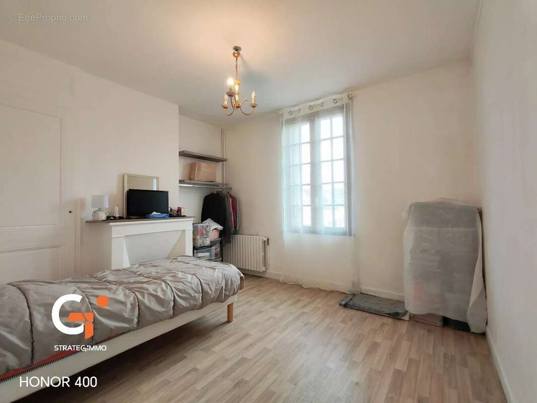 Maison à SAINT-ETIENNE-DU-ROUVRAY