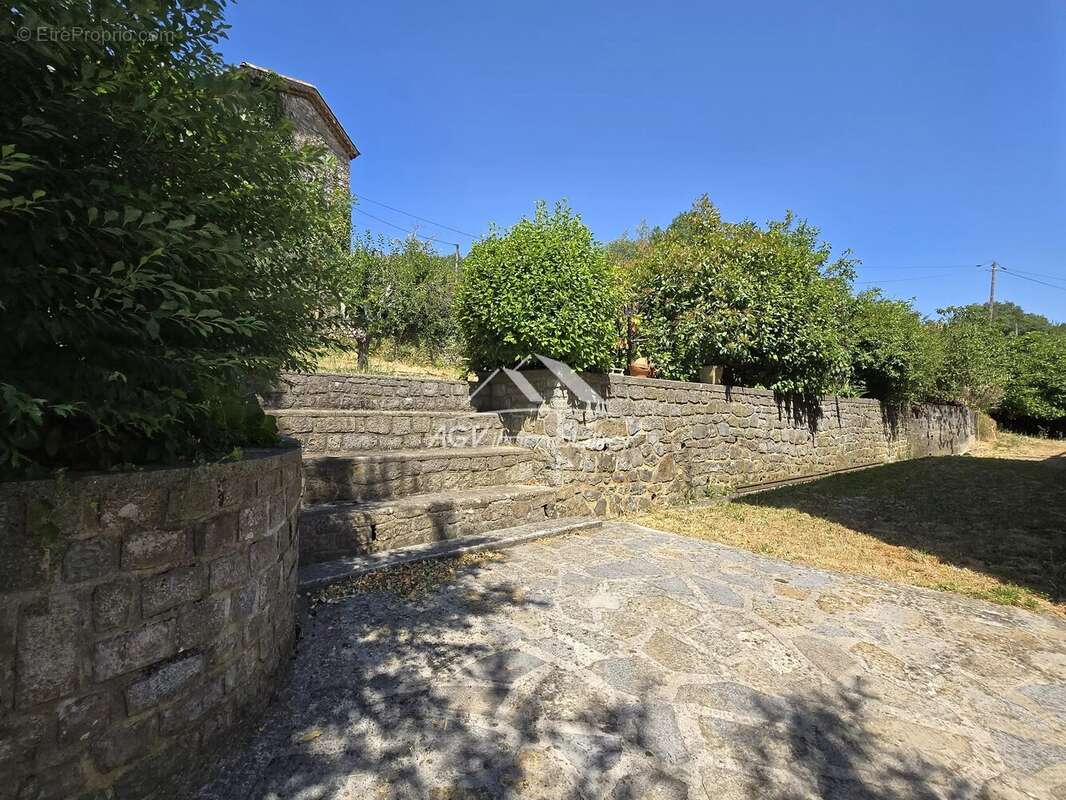 Maison à SAINT-MARTIN-DE-VALGALGUES