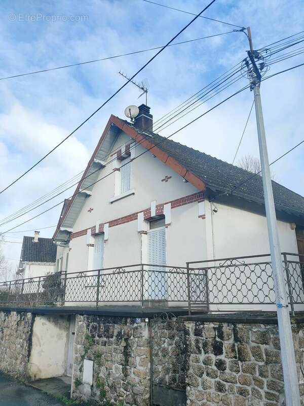 Maison à SAINT-JUNIEN