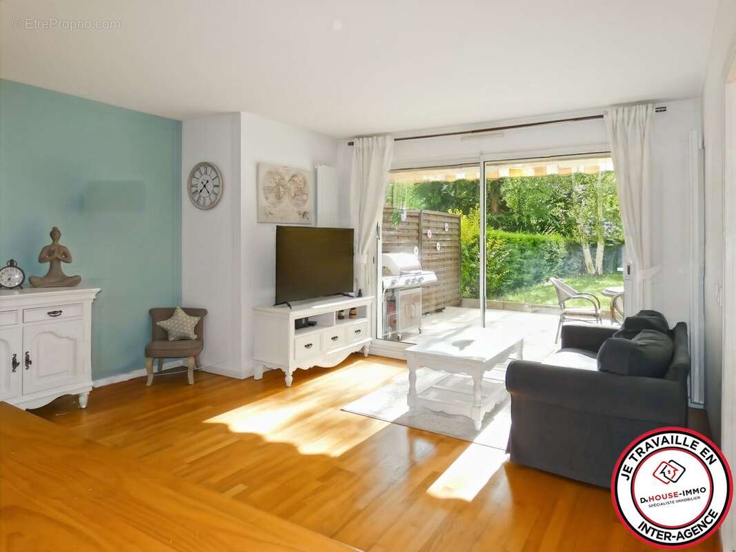 Appartement à SAINT-MAUR-DES-FOSSES