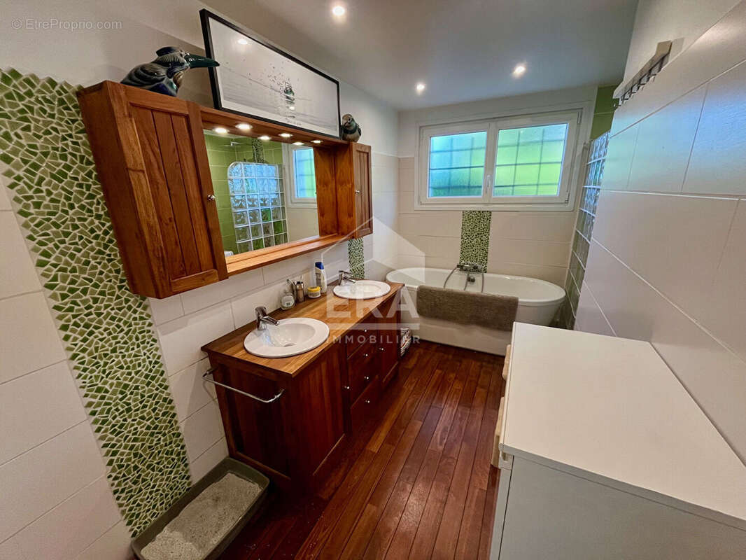 Maison à VILLEPREUX