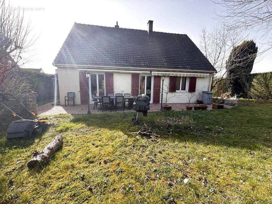 Maison à FOSSES